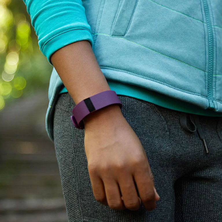【新品未使用】Fitbit Charge2  アクティビティトラッカー 大人気アクティビティトラッカーの後継機「Fitbit Charge 2