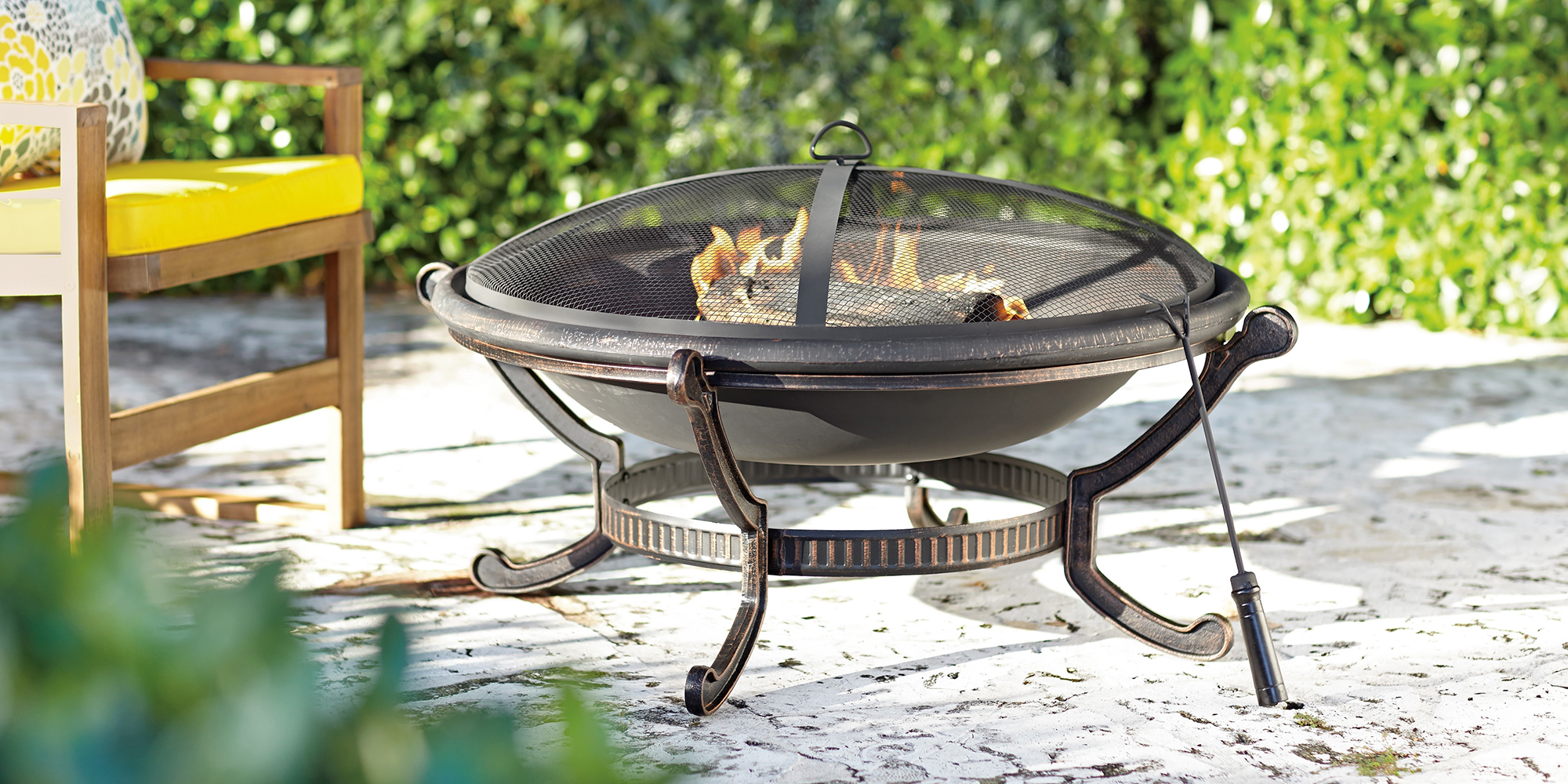 15 Best Outdoor Fire Pits for 2018 - Wood Burning and Propane Fire Pits