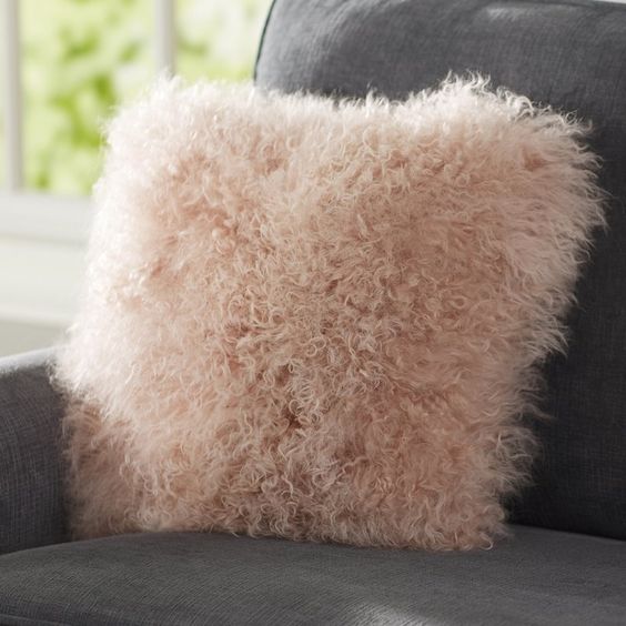 13 Best Decorative Throw Pillows in 2017 Comfy Couch Throw Pillows